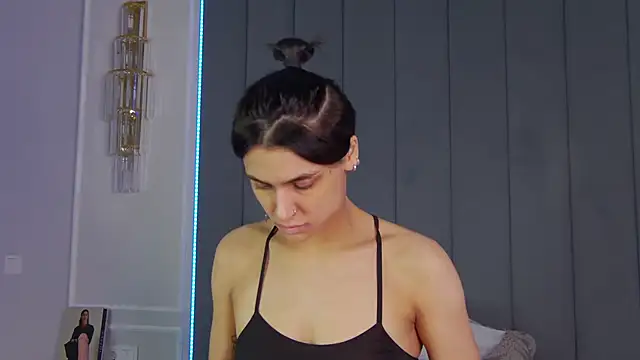 VioletAsh live sex cam