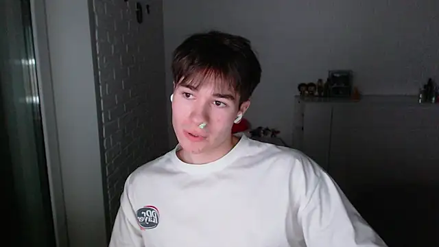 MarkusDean live sex cam