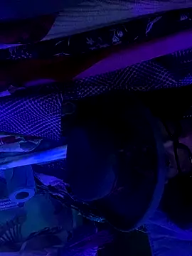 gurlnips live sex cam