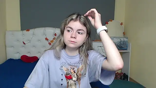 TinaRedly live sex cam