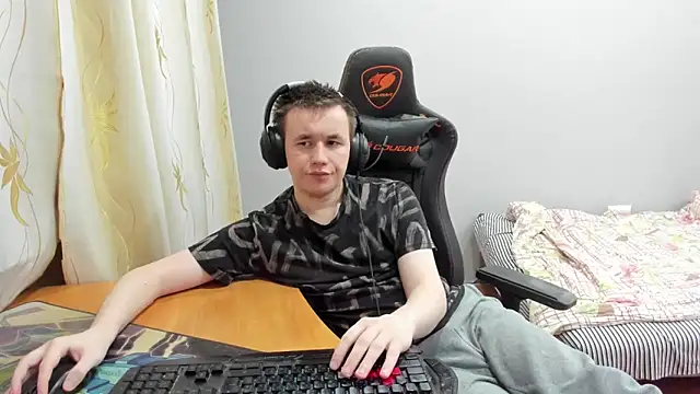 iliaskrislove live sex cam