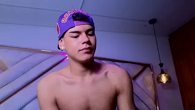 kevienmiet live sex cam