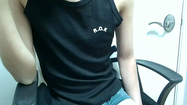 minhyuck001 live sex cam
