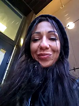 LeticiaWoods live sex cam