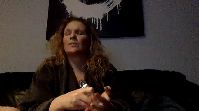 Dinslavnu live sex cam