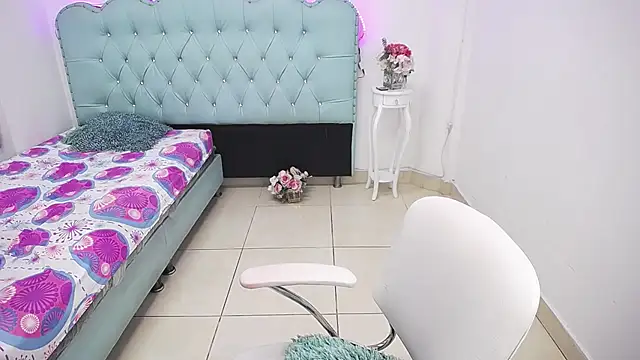 Cordelia_Perlman live sex cam