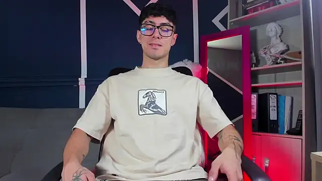 etham_wolf_ live sex cam