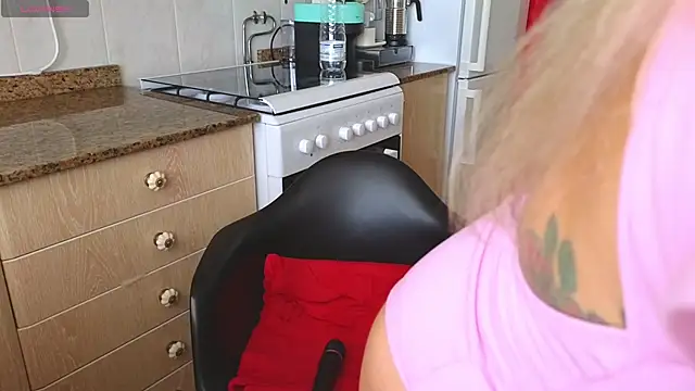 Lunamix live sex cam