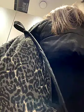 KristiRich live sex cam