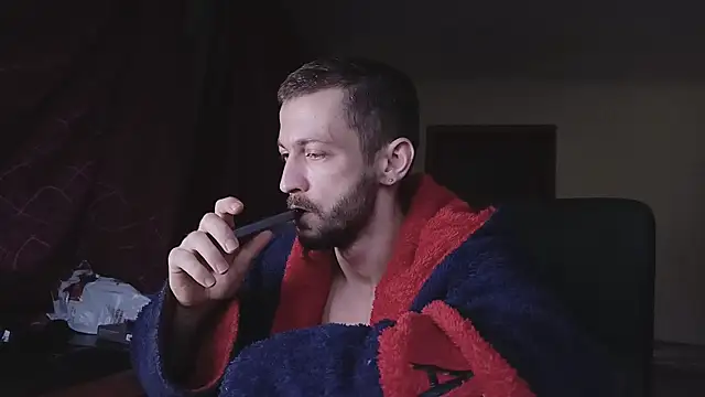 333Alone_in_theDark777's cam snapshot