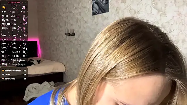 ElisabetLorney live sex cam