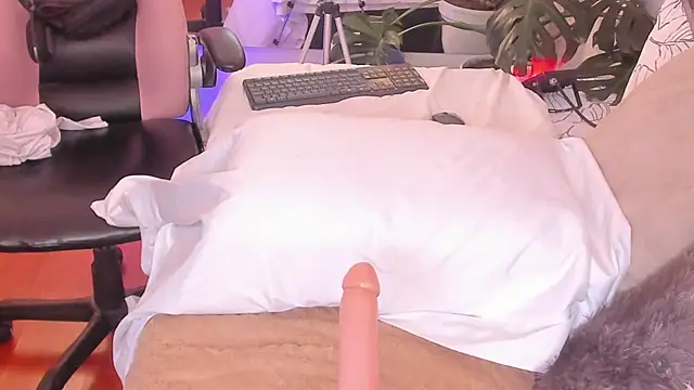 Tom_cooper_'s cam snapshot