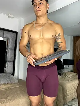 MR_MUSCLE's cam snapshot