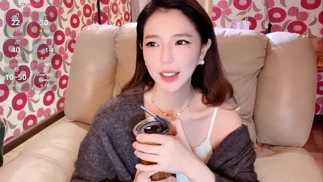 Agelin- live sex cam