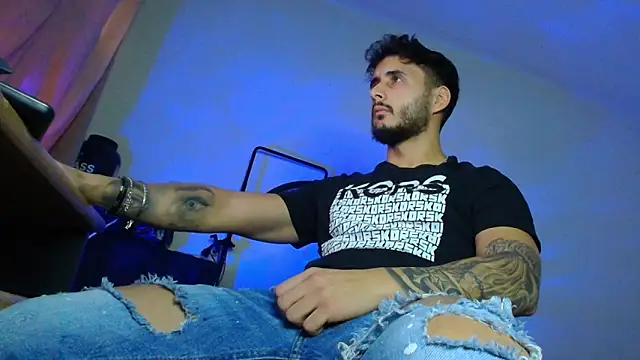 XanderCage99's cam snapshot