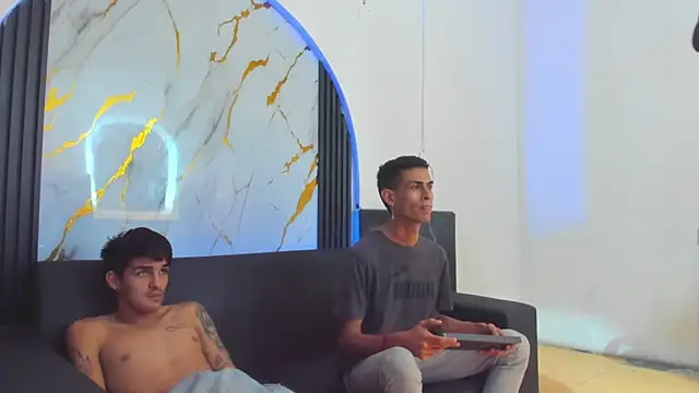 Golldens_Dreamss's cam snapshot