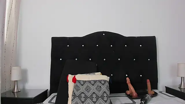 Keira_Lennox live sex cam