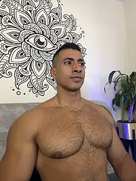 aaroncolombia live sex cam