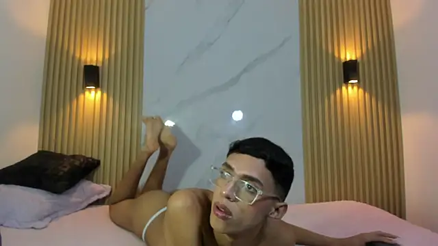 BILLY_JAMEES live sex cam