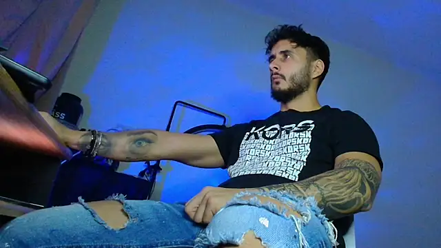 XanderCage99 live sex cam