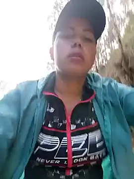 _andrea30 live sex cam