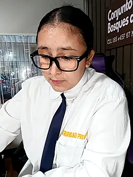 Cute_Penelope live sex cam