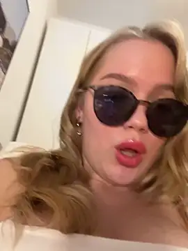 Little_Forest_ELF live sex cam