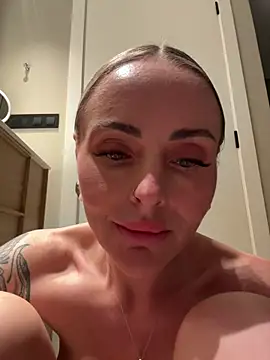 EmaSalis live sex cam