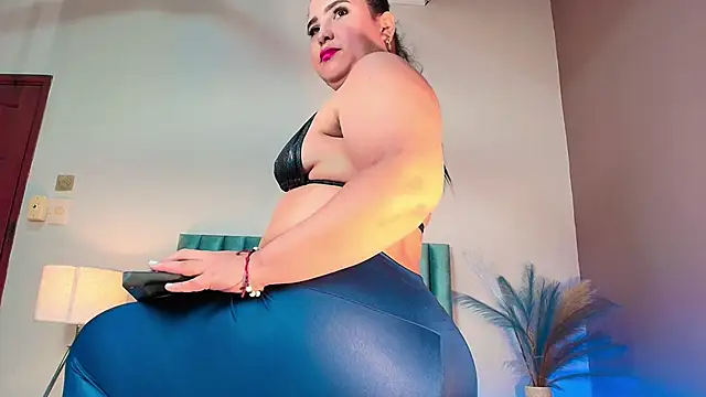 AGATHAA_WHITE live sex cam