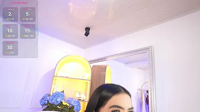 elasummer live sex cam