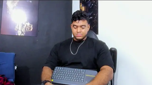 Big_furry_bear13 live sex cam