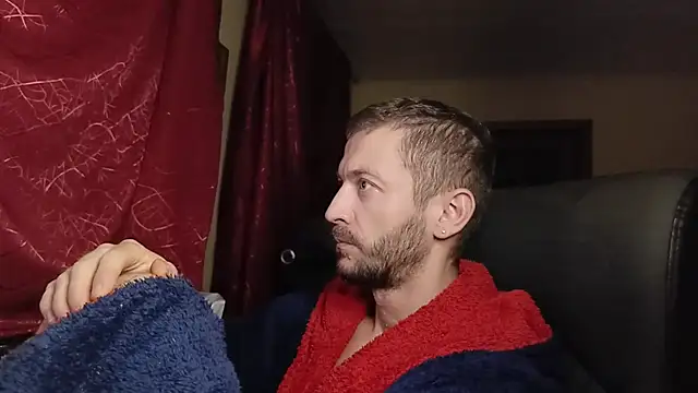 333Alone_in_theDark777's cam snapshot