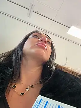 Ninabigtitied live sex cam