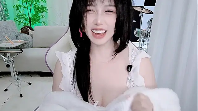 Evangelin-e live sex cam