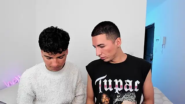 sweet_boys_xx live sex cam