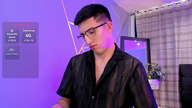 Un_Sluttyy live sex cam