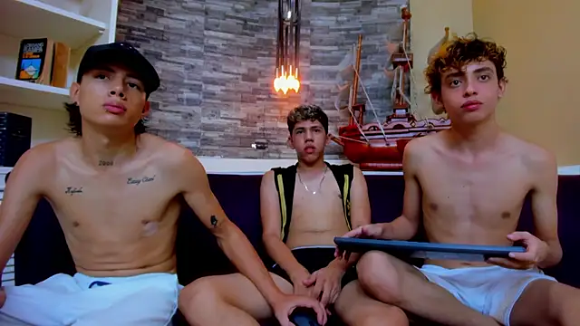 PoisonGuys live sex cam