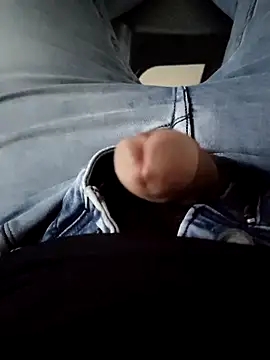 SplitPrestige19's web cam