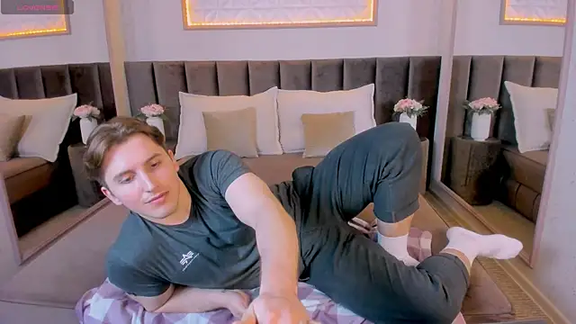 MarkYeti's cam snapshot