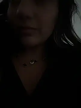 Ninabigtitied live sex cam