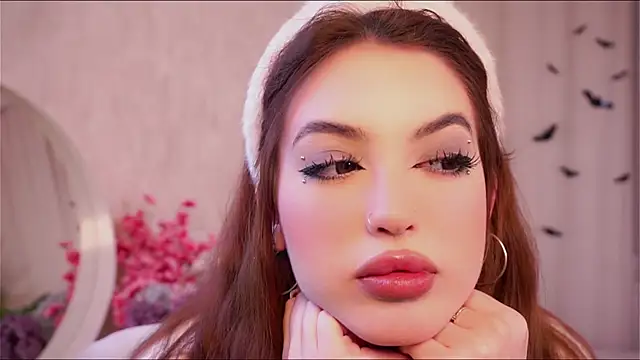 OlaGrayer live sex cam