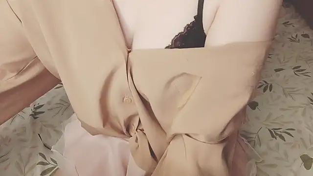 Sunny-Aurora live sex cam