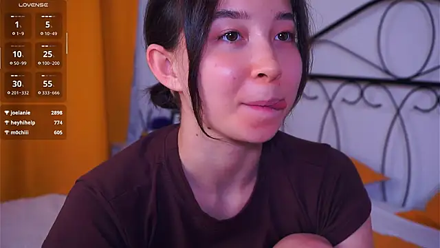 VeronaCritchlow live sex cam