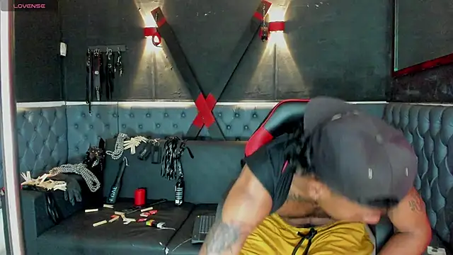 DIEGO_WICKED live sex cam