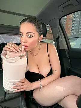 Alirawrz live sex cam