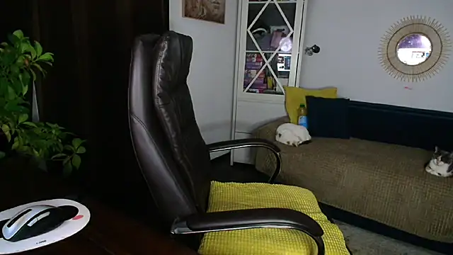 AmashaSiri live sex cam