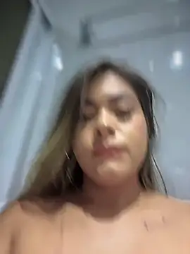 MayaMoanXXX live sex cam