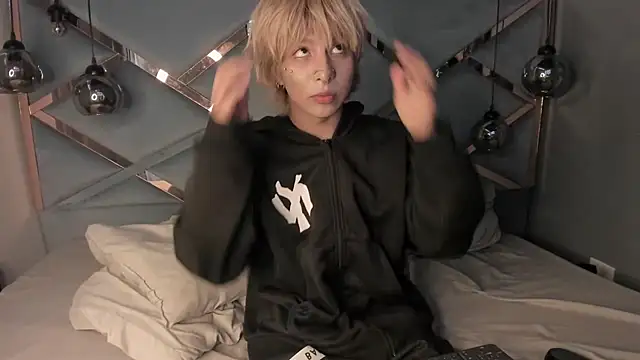 OliIverr22 live sex cam