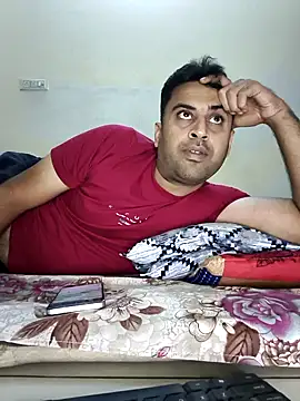 ITZ_GURU live sex cam