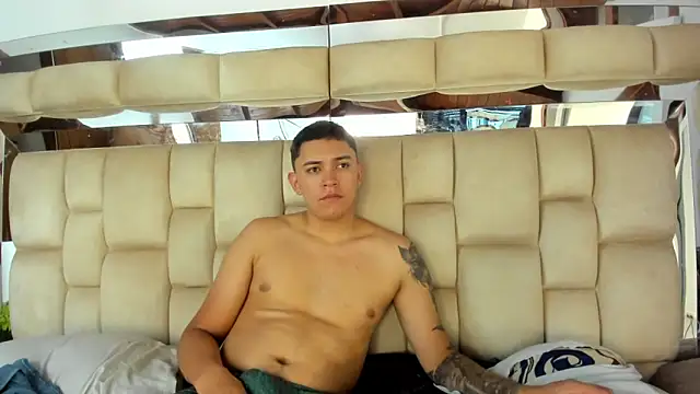 HotVoltage live sex cam